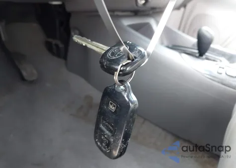 2003 Toyota Sequoia Limited V8 from USA, damaged, VIN 5TDBT48A13S165772